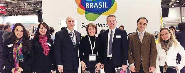 Lawrence Reinisch, Jeanine Pires e Vincent Lhoste, com time da Reed Travel Exhibitions, que organiza a WTM